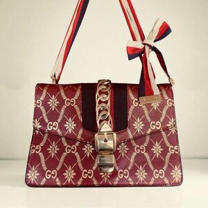 Authentic Gucci Sylvie Leather bag